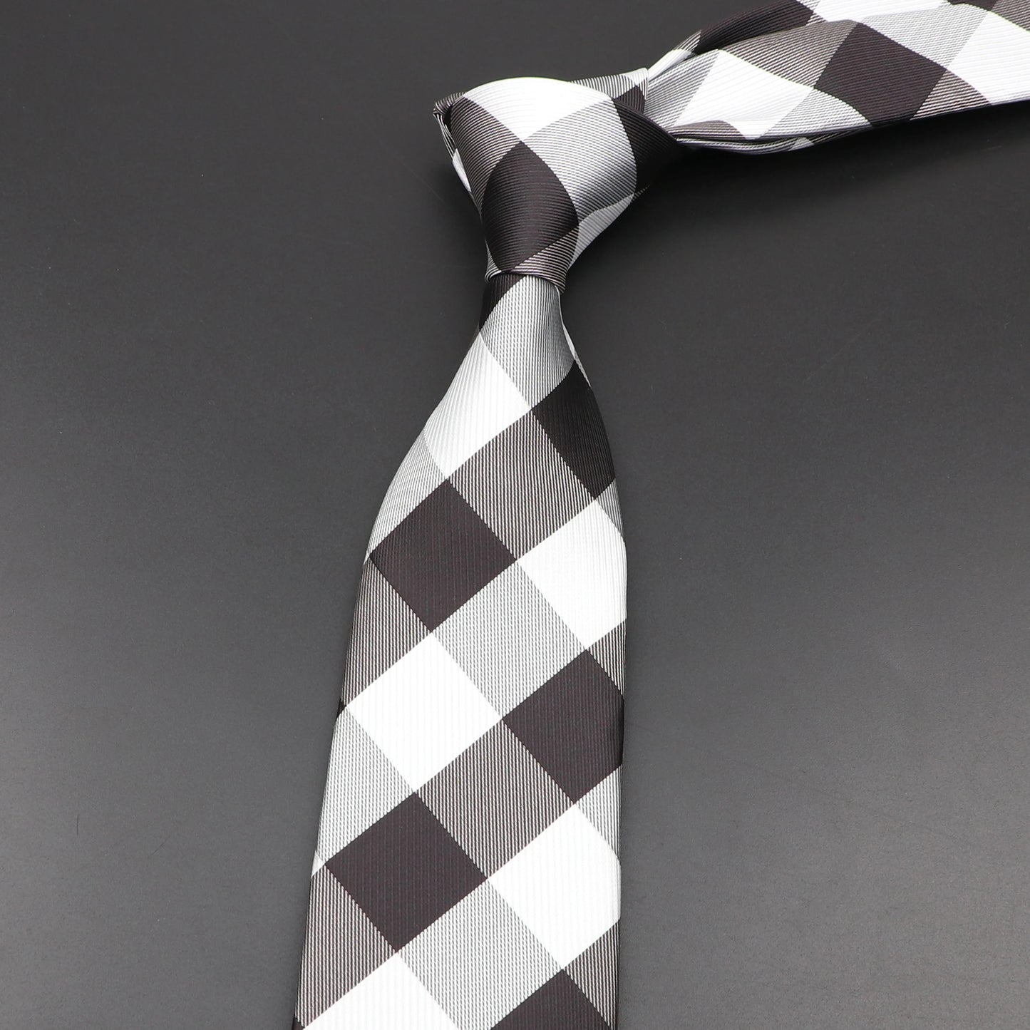 New Men's Classic Plaid Tie with Luxury Stripe 8cm