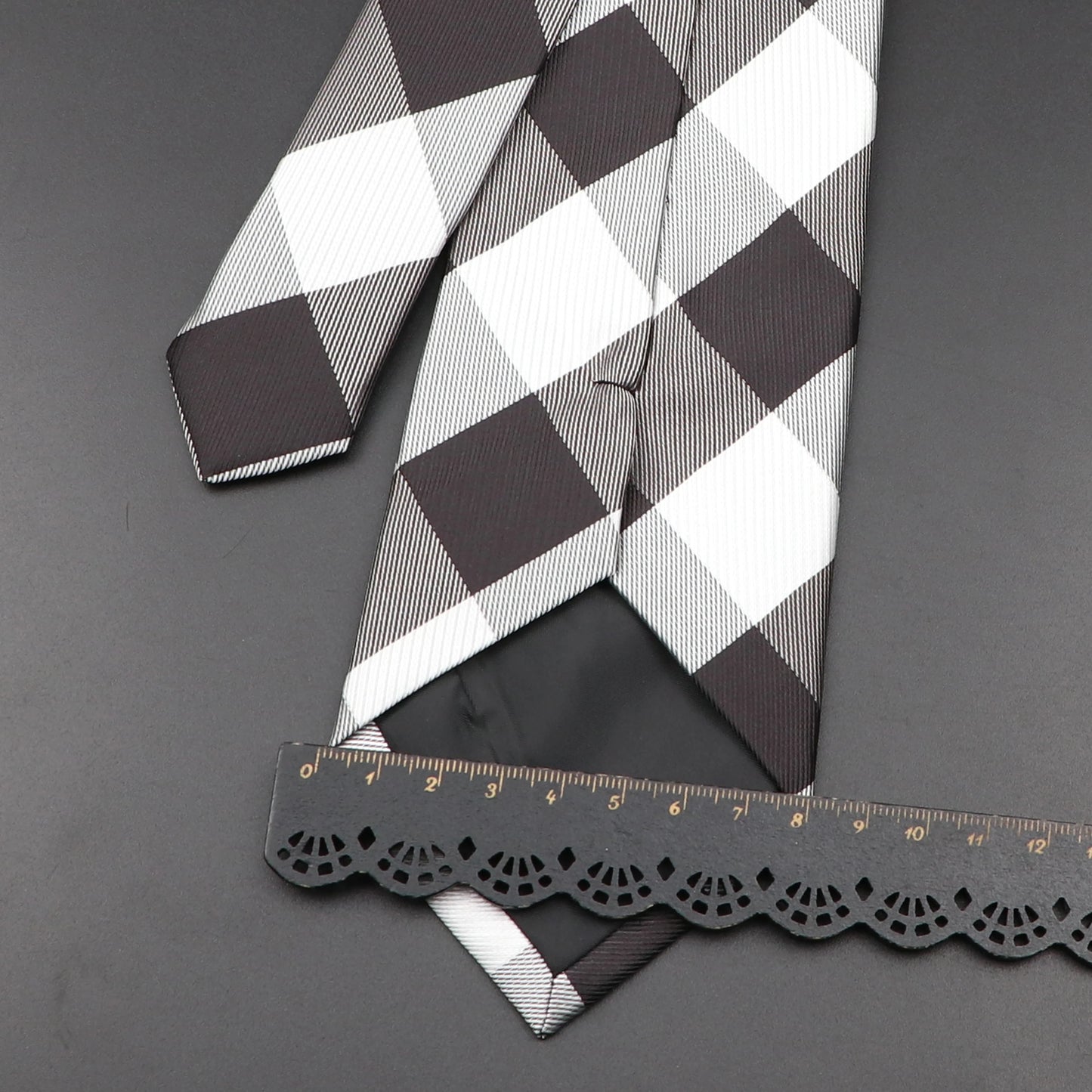 New Men's Classic Plaid Tie with Luxury Stripe 8cm