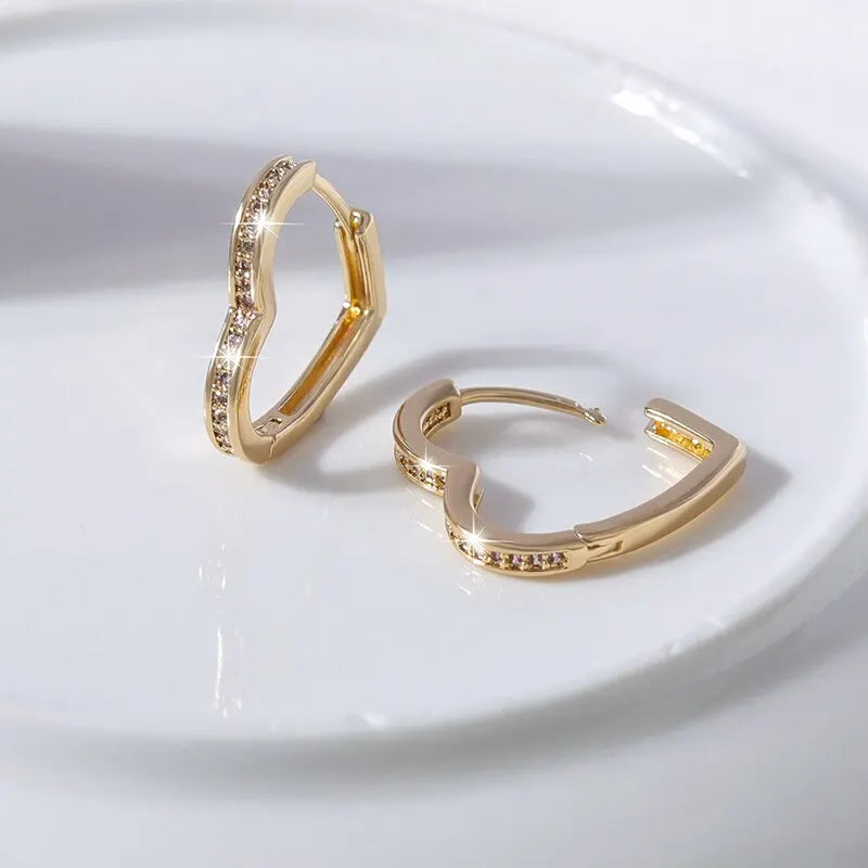 Small Heart Hoop Earrings
Luxury Micro Paved CZ Crystal Earrings