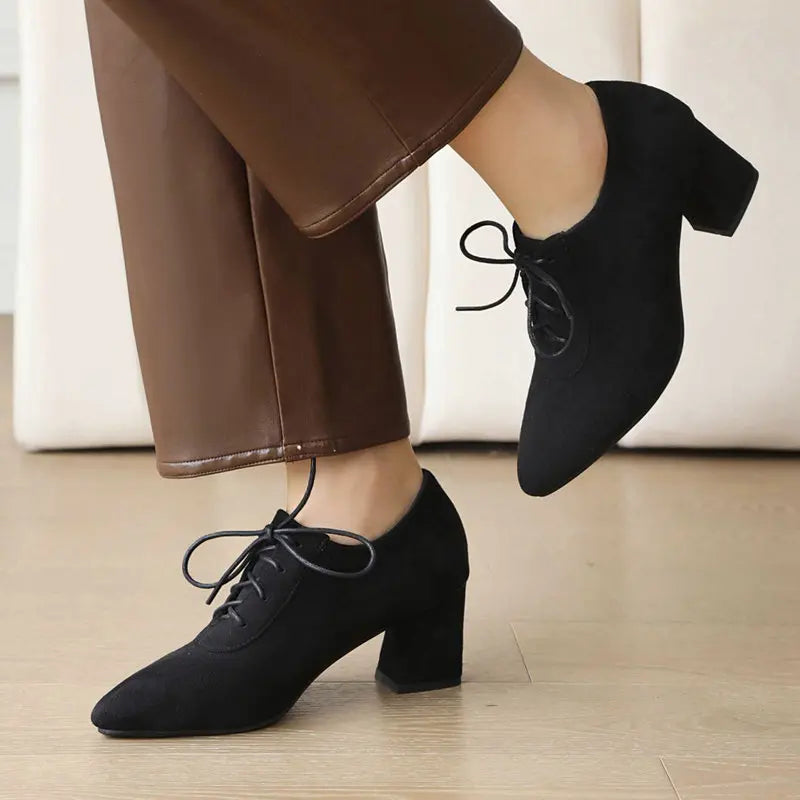 Women Pumps Pointed Toe Chunky Heels 6cm Lace Up