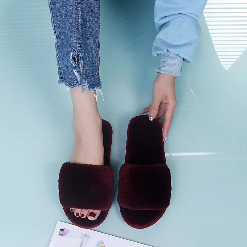 Winter Slippers Women's Fashion Cross Fluffy Leather Slippers
Home Slide Platform Flat Indoor Women's Shoes