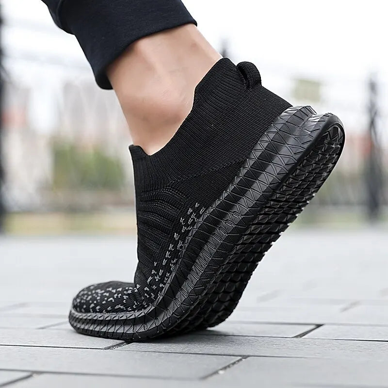 Breathable Men's Sneakers 
Comfortable Running male Shoes