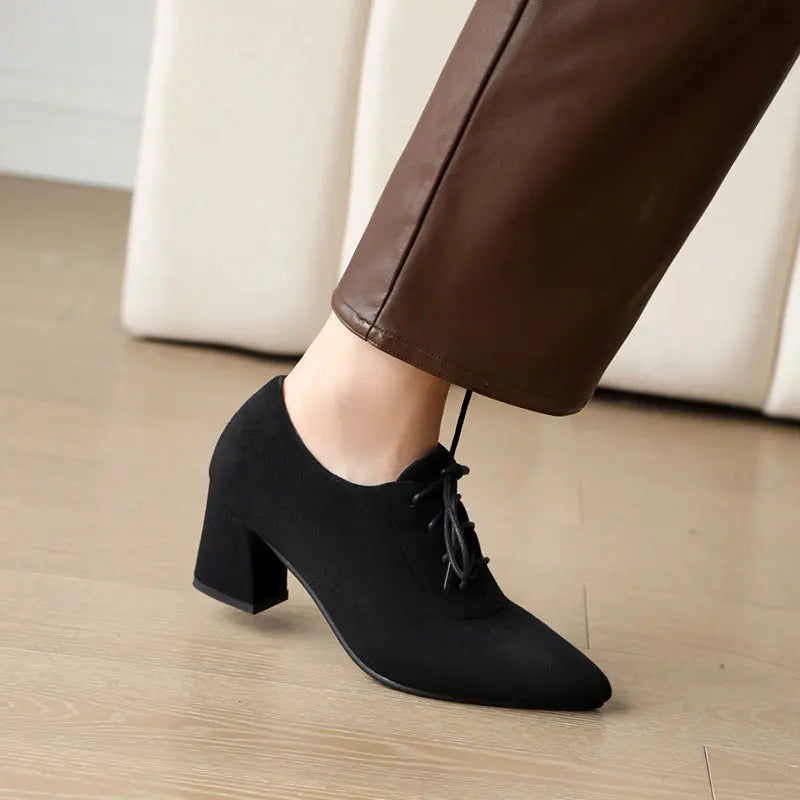 Women Pumps Pointed Toe Chunky Heels 6cm Lace Up