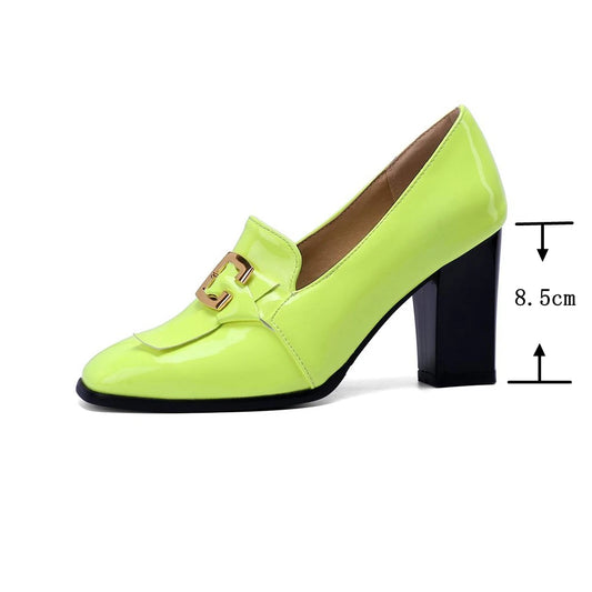 Women Pumps Square Toe, Block Heel
easy Slip-on with Shallow Metal Decoration