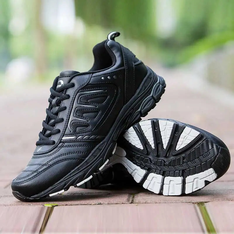 Men Running Shoes 
Outdoor Jogging Trekking Sneakers