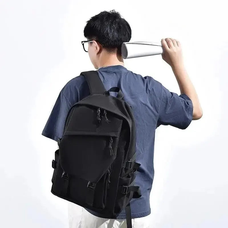 One 15 Inch Polyester Waterproof Solid Color Simple Men Backpack