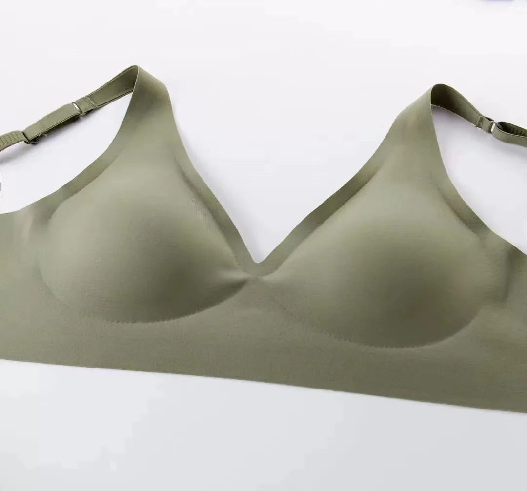 Seamless Ladies Underwear, V-neck, No Steel Ring for Small Chest  Bra
Gathered Adjustable Small & Comfortable Thin Top Bra