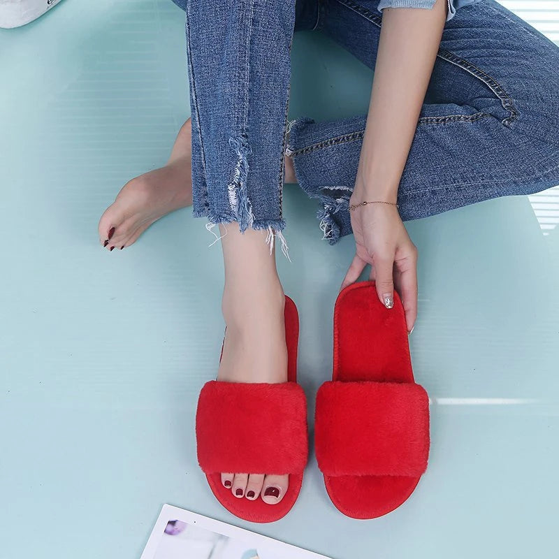 Winter Slippers Women's Fashion Cross Fluffy Leather Slippers
Home Slide Platform Flat Indoor Women's Shoes