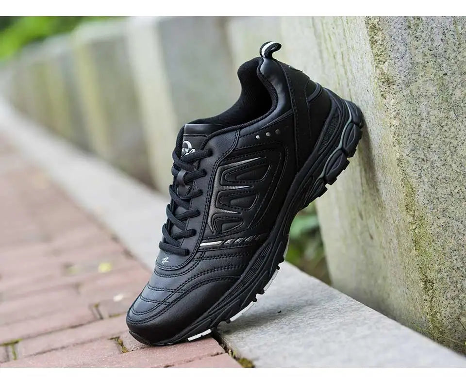 Men Running Shoes 
Outdoor Jogging Trekking Sneakers