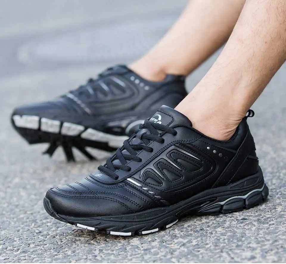 Men Running Shoes 
Outdoor Jogging Trekking Sneakers