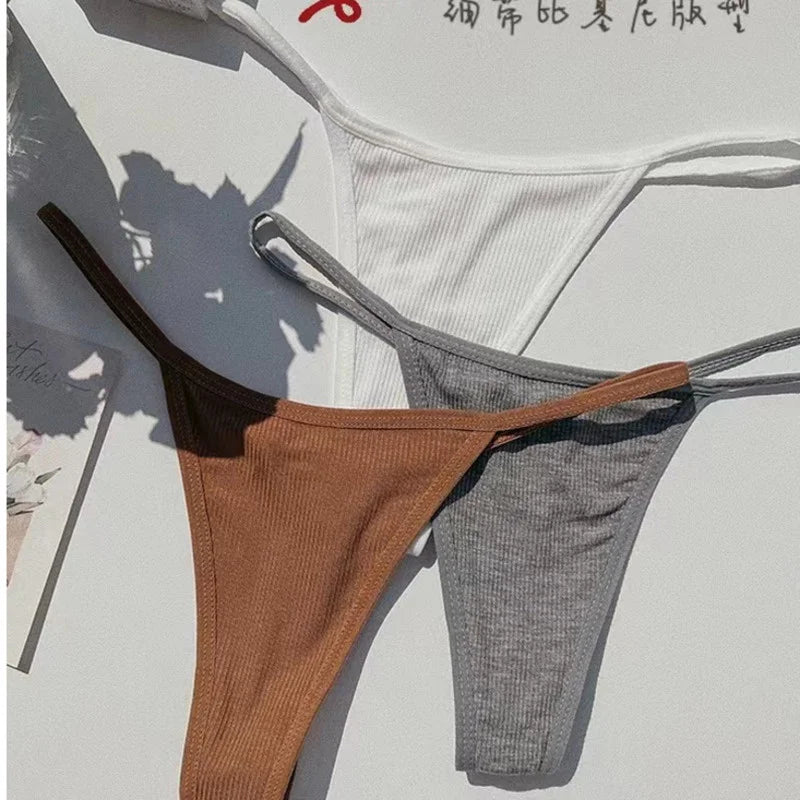 Simple Striped Thin Sports Women's Underwear 
Low Waist Traceless Panties