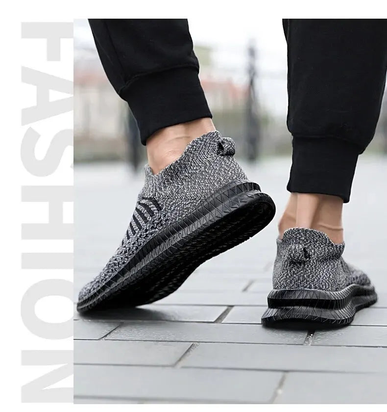 Breathable Men's Sneakers 
Comfortable Running male Shoes