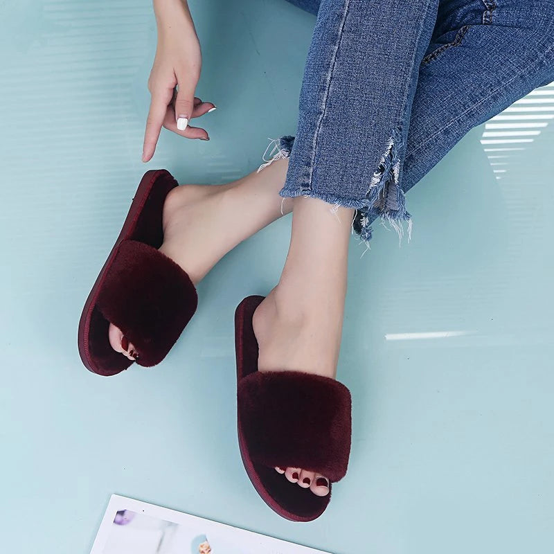 Winter Slippers Women's Fashion Cross Fluffy Leather Slippers
Home Slide Platform Flat Indoor Women's Shoes