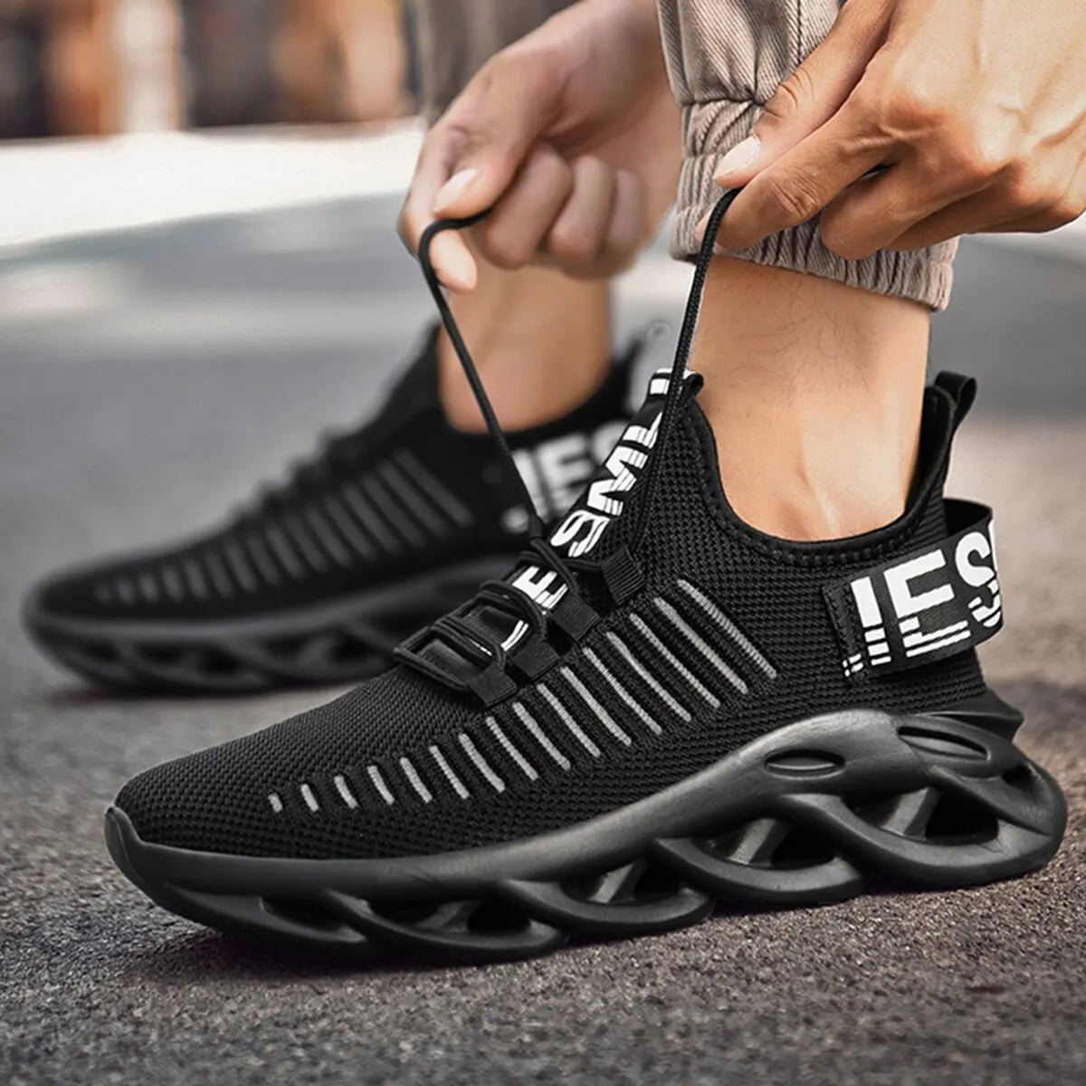 Men Comfortable Sneakers, Breathable 
Running Shoes For Men